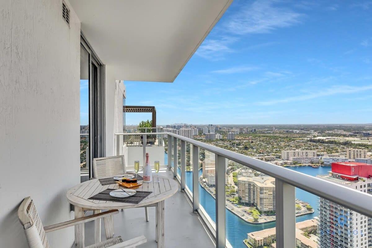 Ferienwohnung Coastal Relaxation - Parking Included - Amazing Pools Hollywood Exterior foto