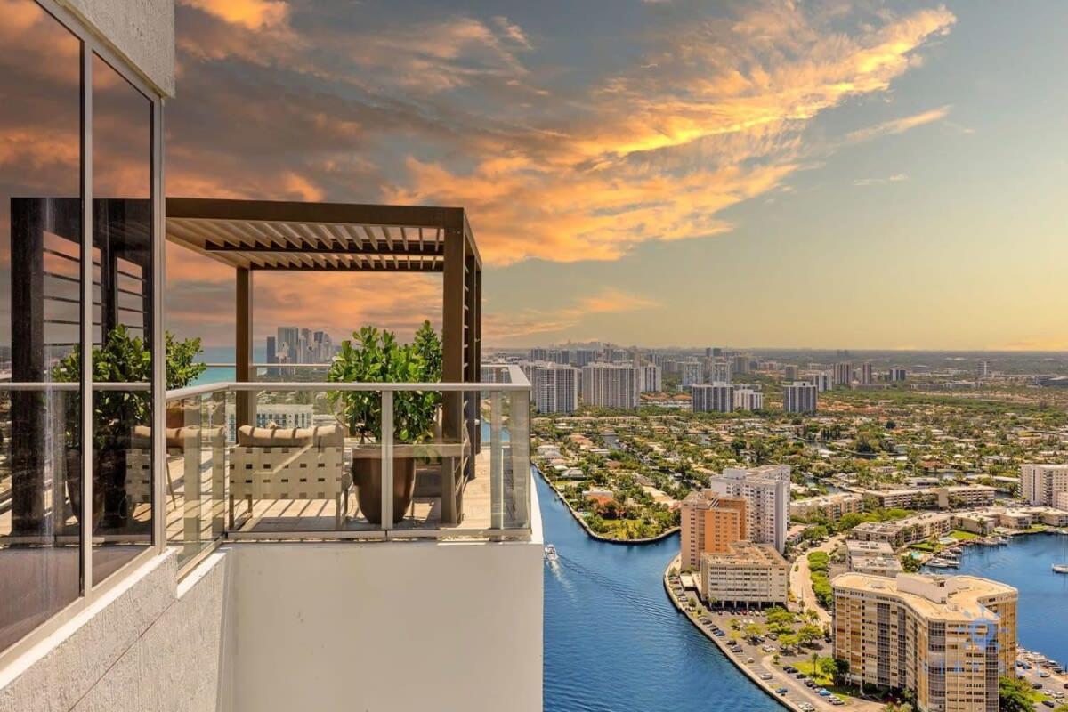Ferienwohnung Coastal Relaxation - Parking Included - Amazing Pools Hollywood Exterior foto